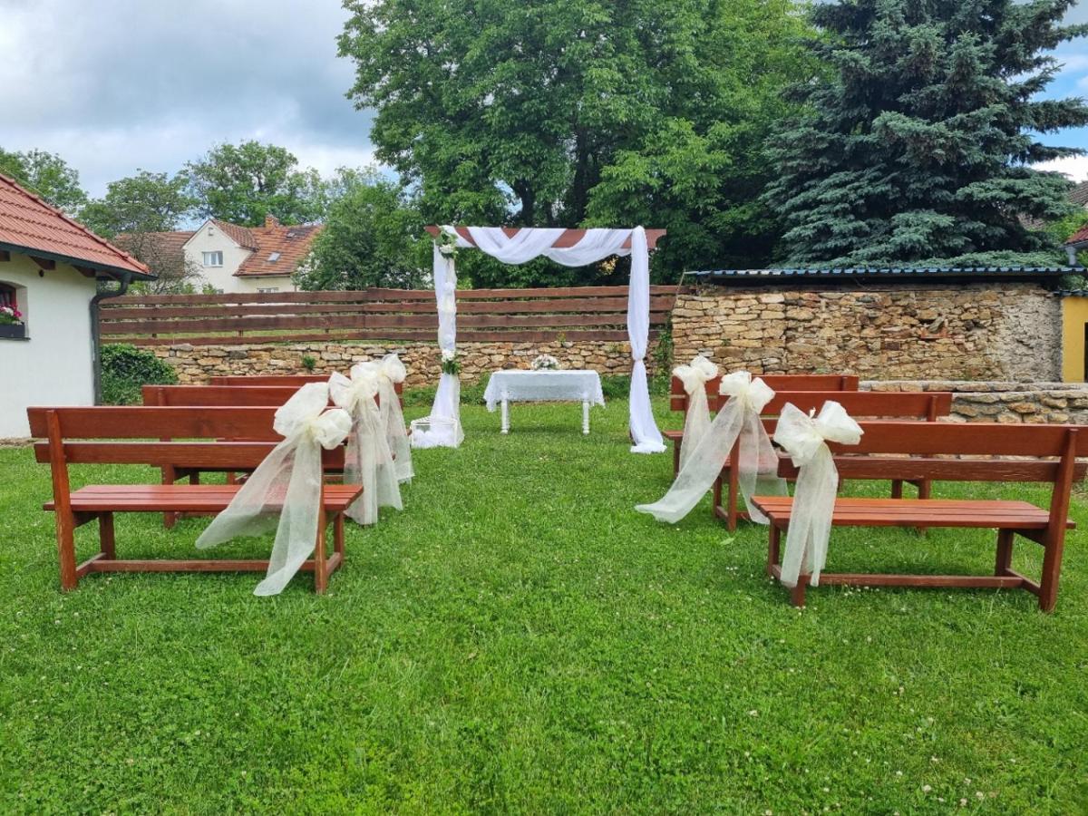 Penzion U Farmare Chotoviny Экстерьер фото